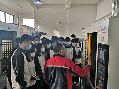 中专实训课：职场竞争力的秘密武器