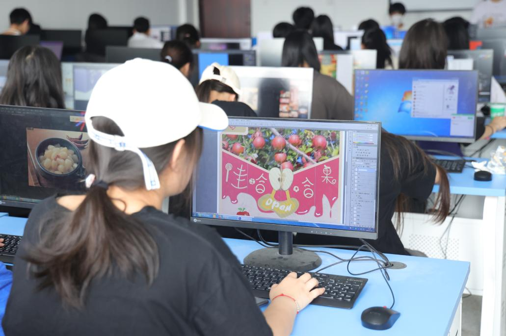 中专生也能闪闪发光，别给自己设限