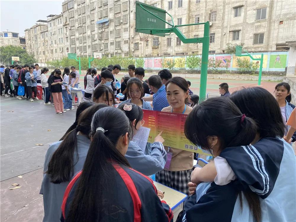 中职专业课：理论与实践并行，铸就职业新未来